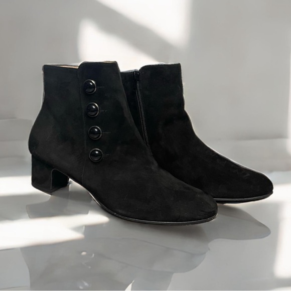 Spanish Leather Boots - Picture 2 of 8